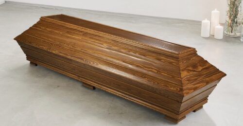 Tumma ruskea arkku Oulu